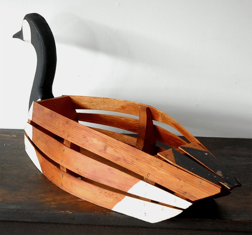 EARLY 20TH C. DUCK PLANTER FROM NEW ENGLAND 2