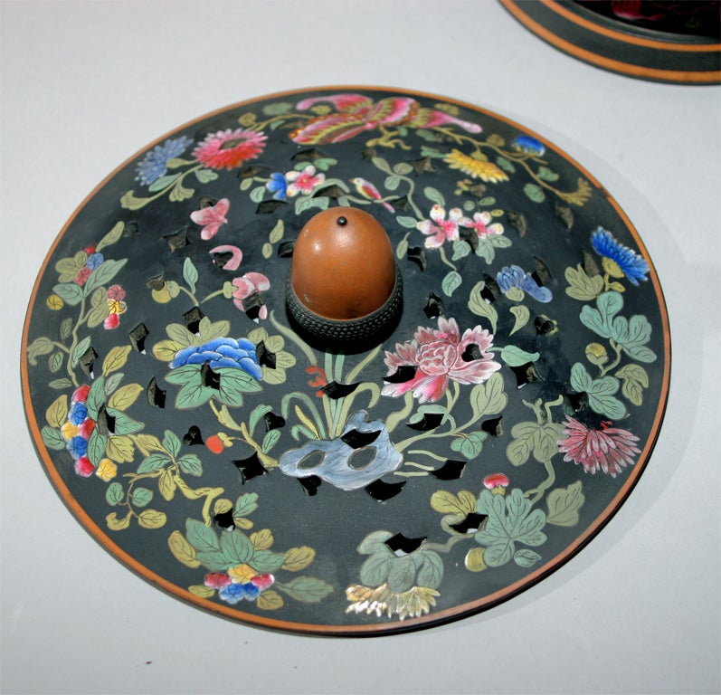 Wedgwood Enameled Basalt Potpouri In Excellent Condition In New York, NY