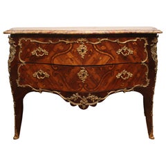 Louis XV Bombe
 Commode