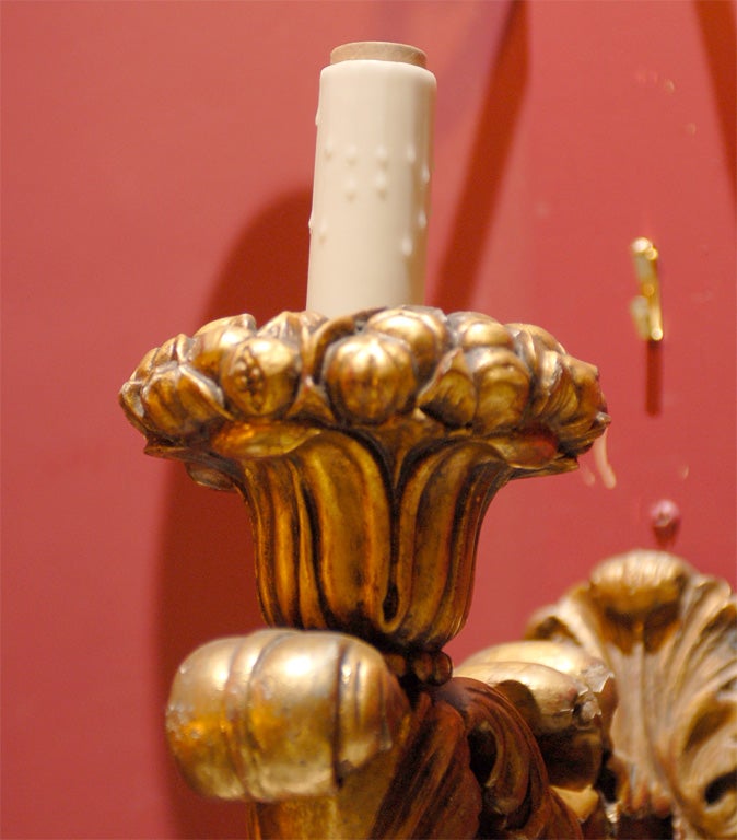 Pair of single arm gilt wood sconces For Sale 3