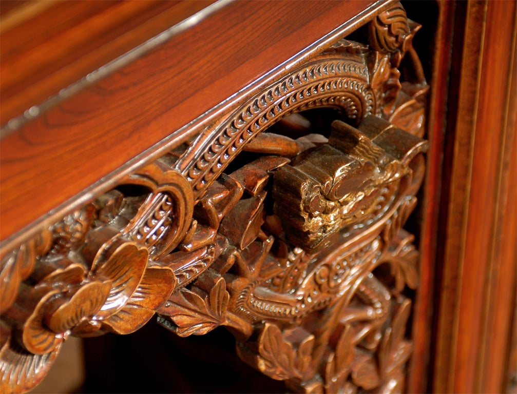 Early 19th Century Finely Carved Qing Dynasty Alter Table For Sale 2