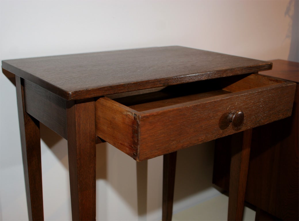 L&JG Stickley end table / night stand at 1stDibs