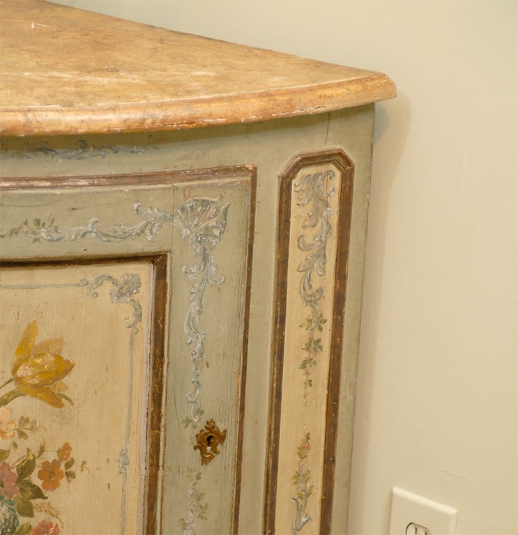 18th Century French Corner Cabinet For Sale 1