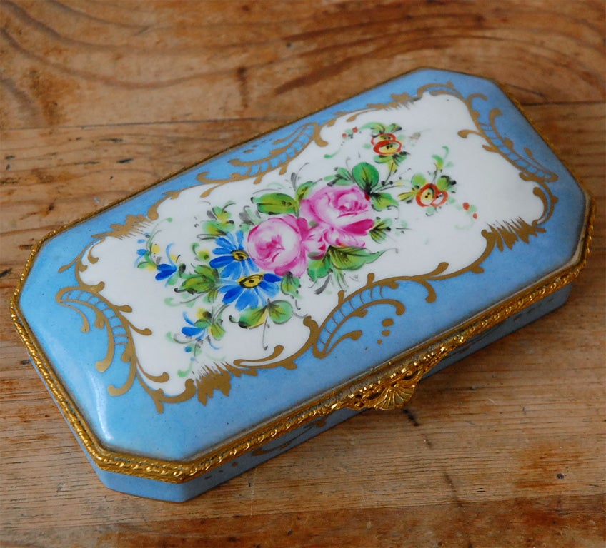 C. 1920 LARGE LIMOGES BOX