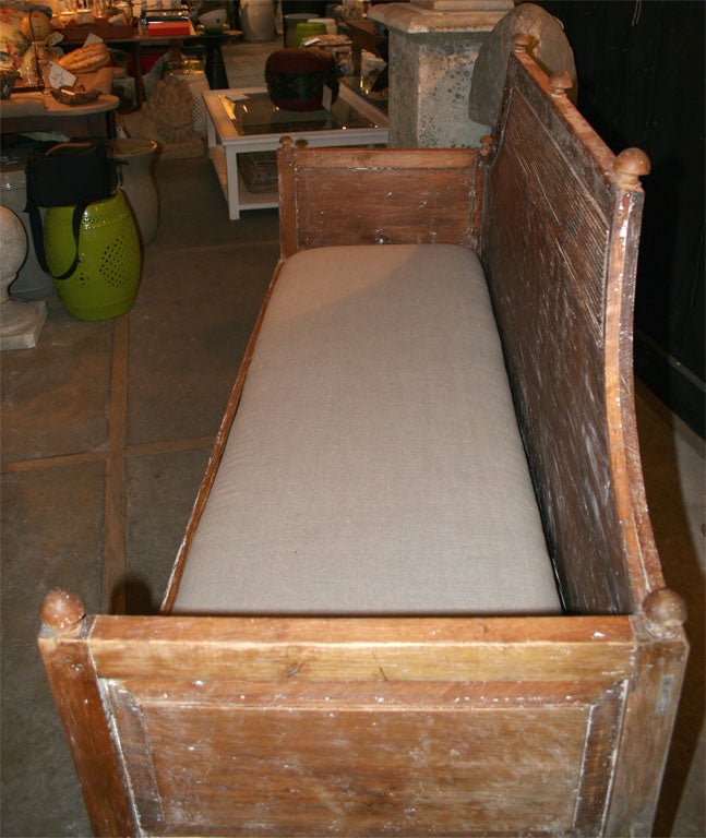 Antique Swedish Trundle Bed In Excellent Condition In New York, NY