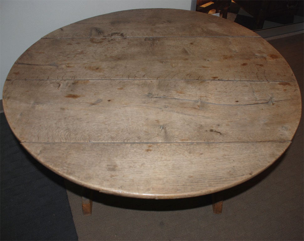 French Wine tasting table