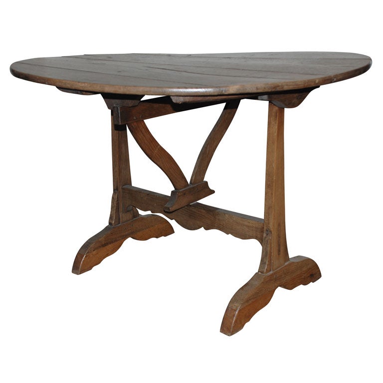 Wine tasting table