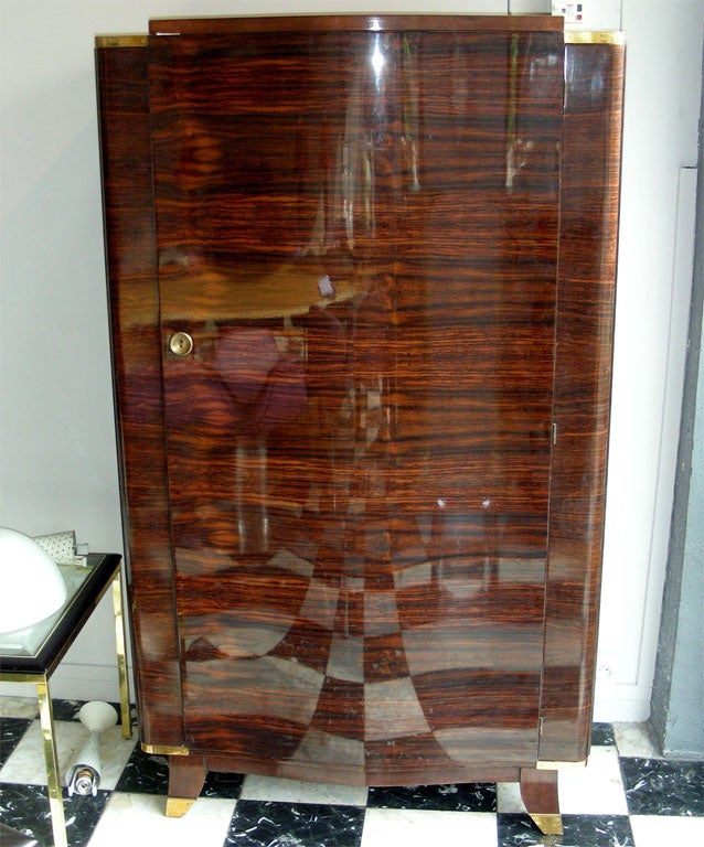 Schrank aus Makassar-Ebenholz aus den 1930er Jahren, für einen 