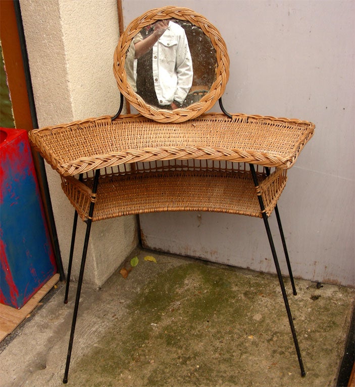 French 1950s Wicker Vanity Table and Chair For Sale