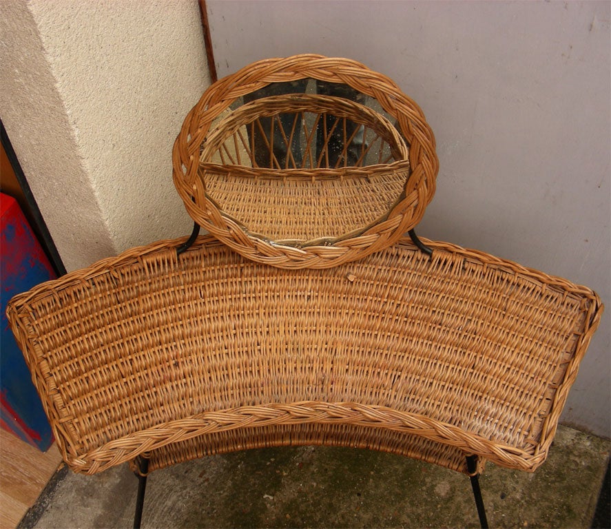 1950s Wicker Vanity Table and Chair For Sale 1