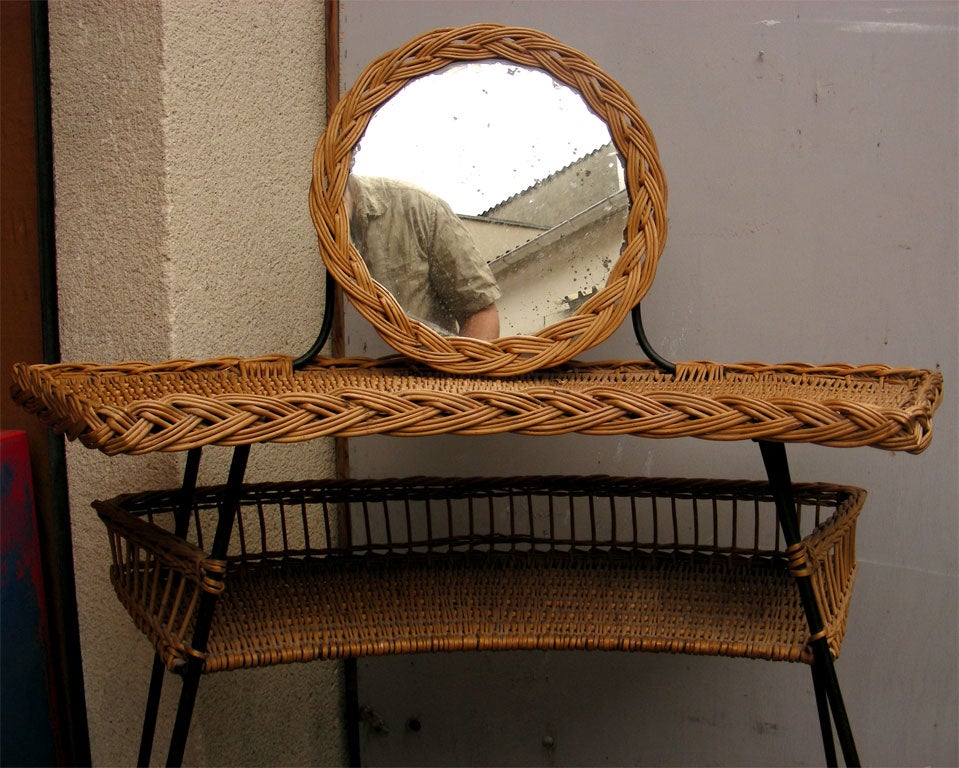 1950s Wicker Vanity Table and Chair For Sale 2