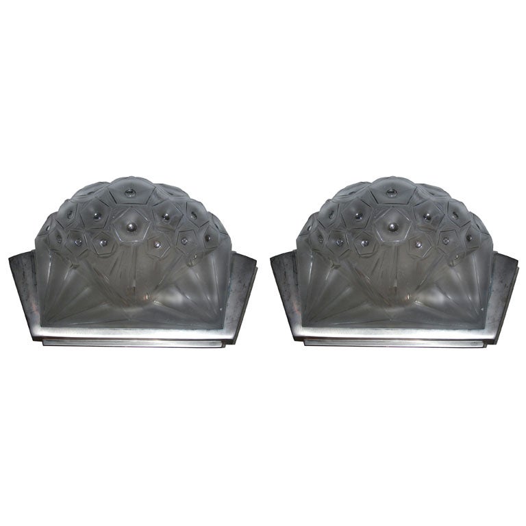 Two 1925 Sconces Signed by Frères Müller Luneville For Sale