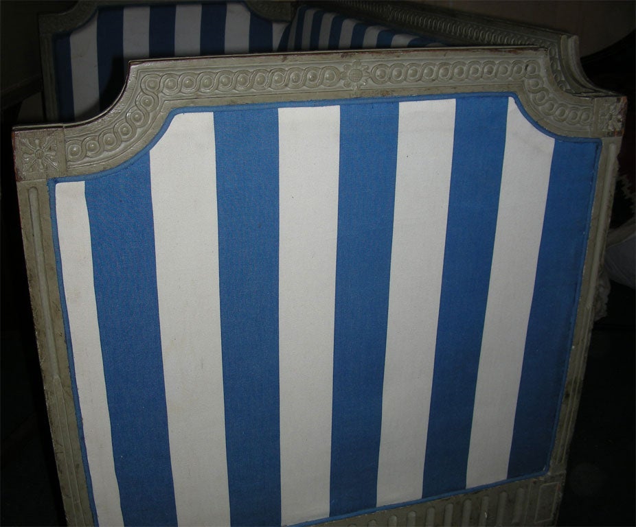 Wood Handsome End of 18th Century Alcove Settee For Sale