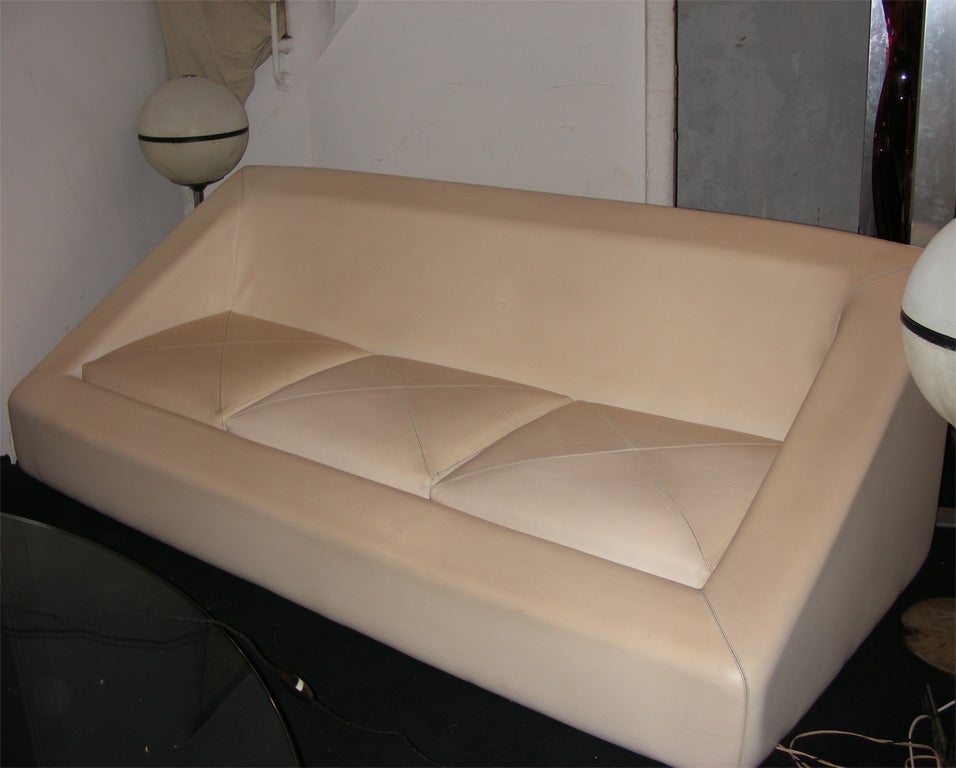 1970s Leather Living-Room Suite For Sale 2