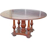 round dining table