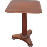 Pedestal table
