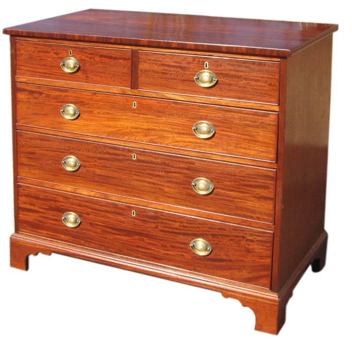 Antique Mahogany Chest of Drawers For Sale