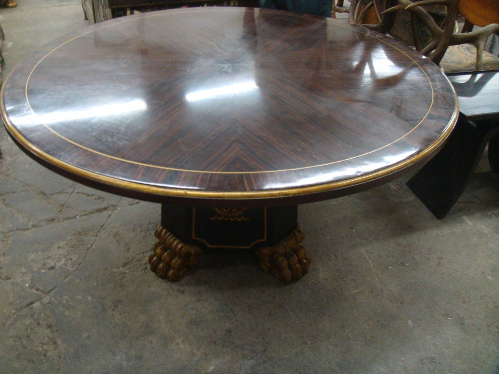 Empire Style Dinning table.Solid wood and great decorations including sides and feet.<br />
Contact us for more info.