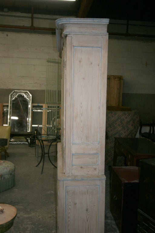 Louis de XV style French country Cabinet. 1