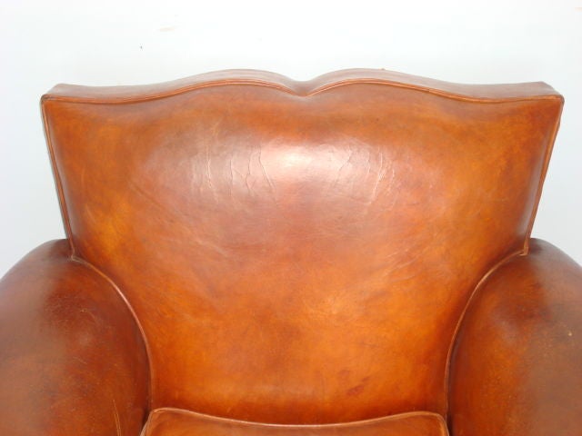 Pair of Leather Curved Arm Mustache Club Chairs In Excellent Condition In New York, NY