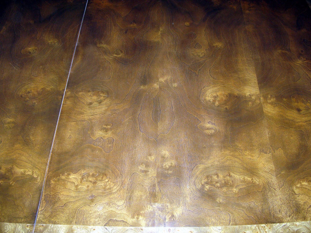 Late 20th Century Dining Table in Bookmatched Carpathian Elm by Mastercraft
