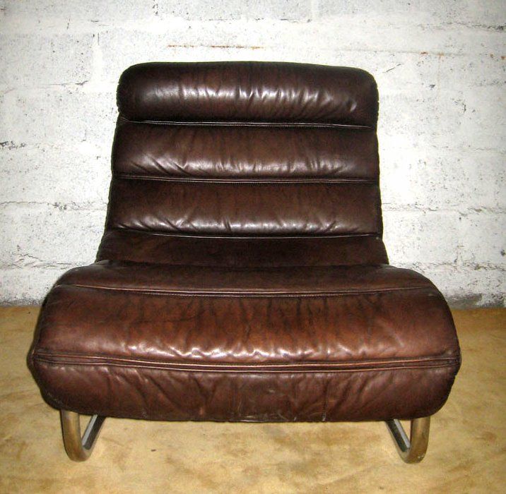 Lounge-Sessel mit Ottomane aus Rohrleder im Zustand „Gut“ im Angebot in Brooklyn, NY
