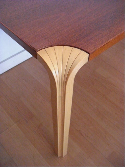 Aalto Fan Leg Small Dining Table