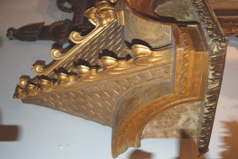 Bois doré Paire 19ème siècle. Consoles bois sculpté et doré en vente
