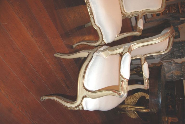 Paar 18. c. Italienische Sessel (Holz) im Angebot