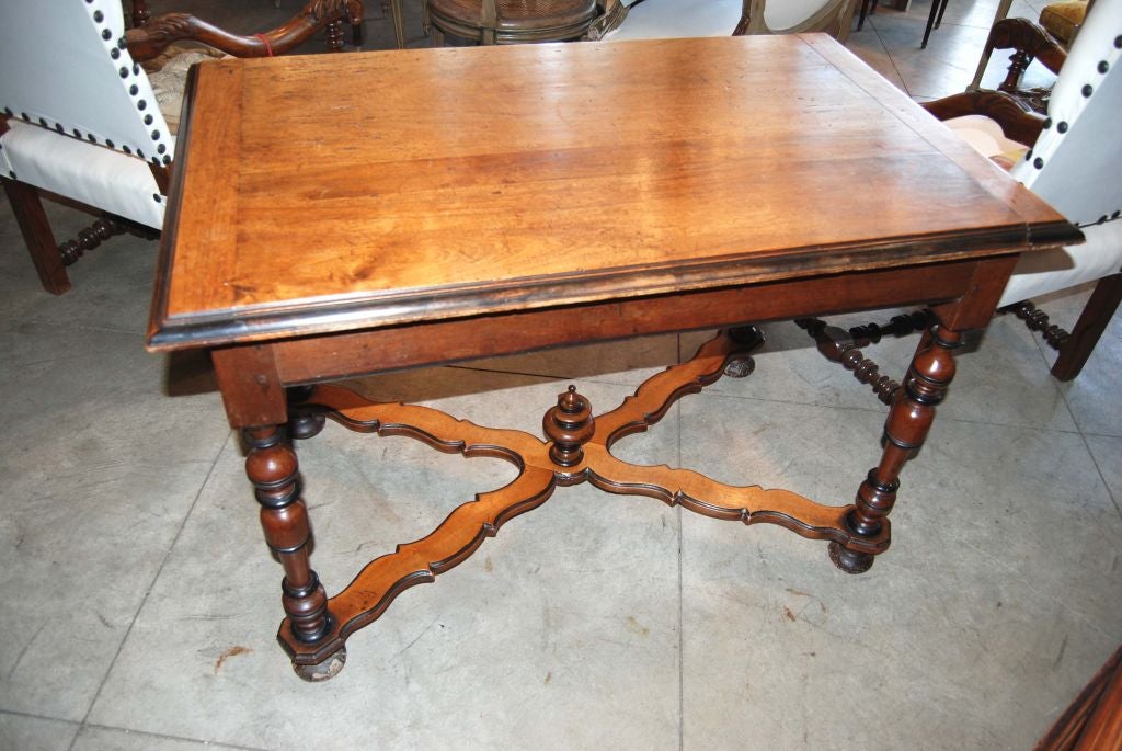 18th c. Walnut Writing Table For Sale 2