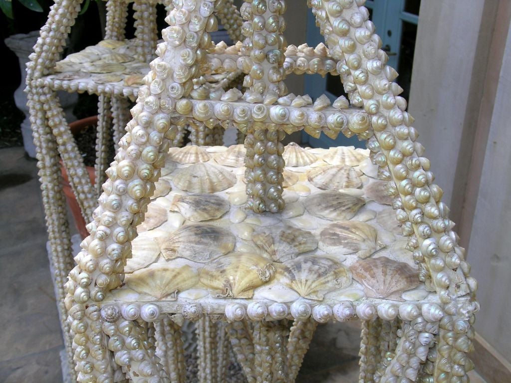 PAIR OF ITALIAN LARGE SEASHELL OBELISKS by Guido Manerba For Sale 1