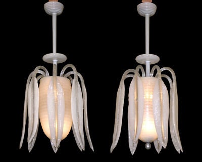 PAIR OF ITALIAN ART DECO 'PULEGOSO' CHANDELIERS