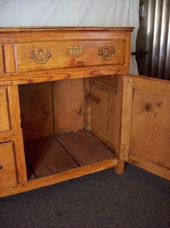 18th Century and Earlier George I  Long Rich Pine Yorkshire Buffet