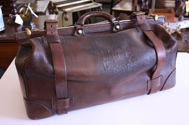 The iconic Gladstone bag a symbol of - Remember Midland