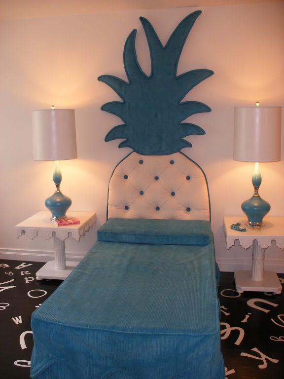 KIPS BAY PINEAPPLE HEADBOARD