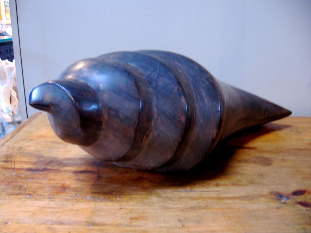 LARGE WOODEN SCULPTURE OF CONCH SHELL In Excellent Condition In St.amford, CT