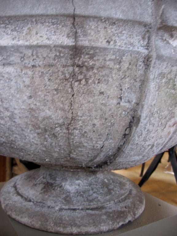 PAIR OF LARGE CONCRETE PLANTERS / URNS 3