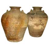 Paire de grandes urnes anciennes en poterie khmère