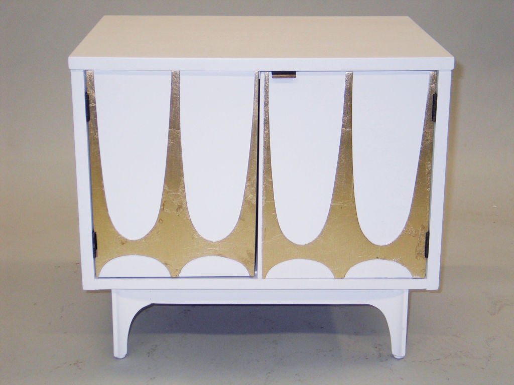 Pair of Hollywood Regency Nightstands/End Tables
