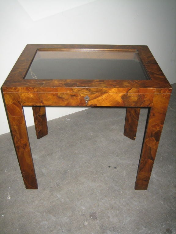 Oyster Burl Table Vitrine