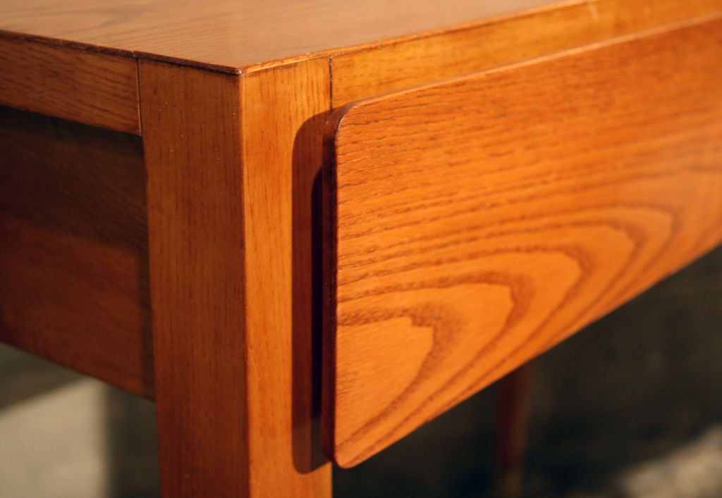 Pair of Gio Ponti Oak Consol Tables 4