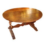 Very fine Spanish late 17th/ early 18th  century walnut table