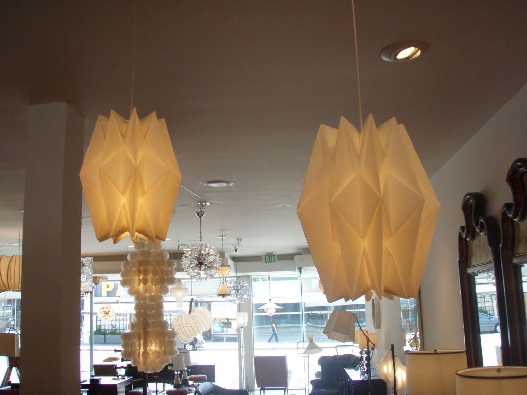 Model 152.  Folded vinyl shade with single internal socket.  Smaller shade measures 13