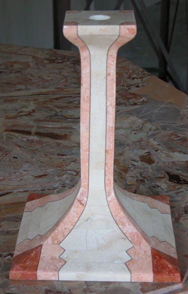 Llamativa y amplia pareja de candelabros americanos de los años 60 chapados en piedra y mármol