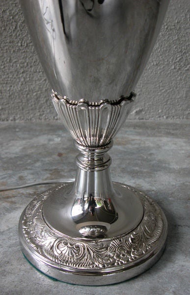 Mid-20th Century Sleek American Art Deco Nickel-Plated Urn-Form Lamp For Sale