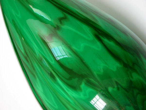 An Italian 1960's Ovoid Form Vibrant Green Art Glass Lamp