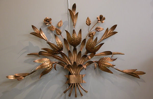 Large-Scaled Pair of French Gilt-tole Floral Bouquet Wall Lights