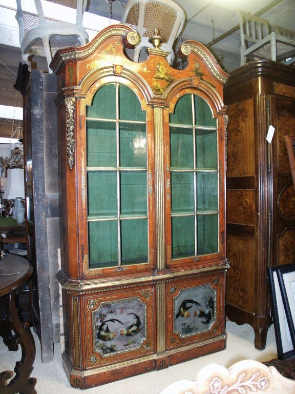 Stunning Scarlet Chinoiserie Queen Anne Style Cabinet For Sale 5