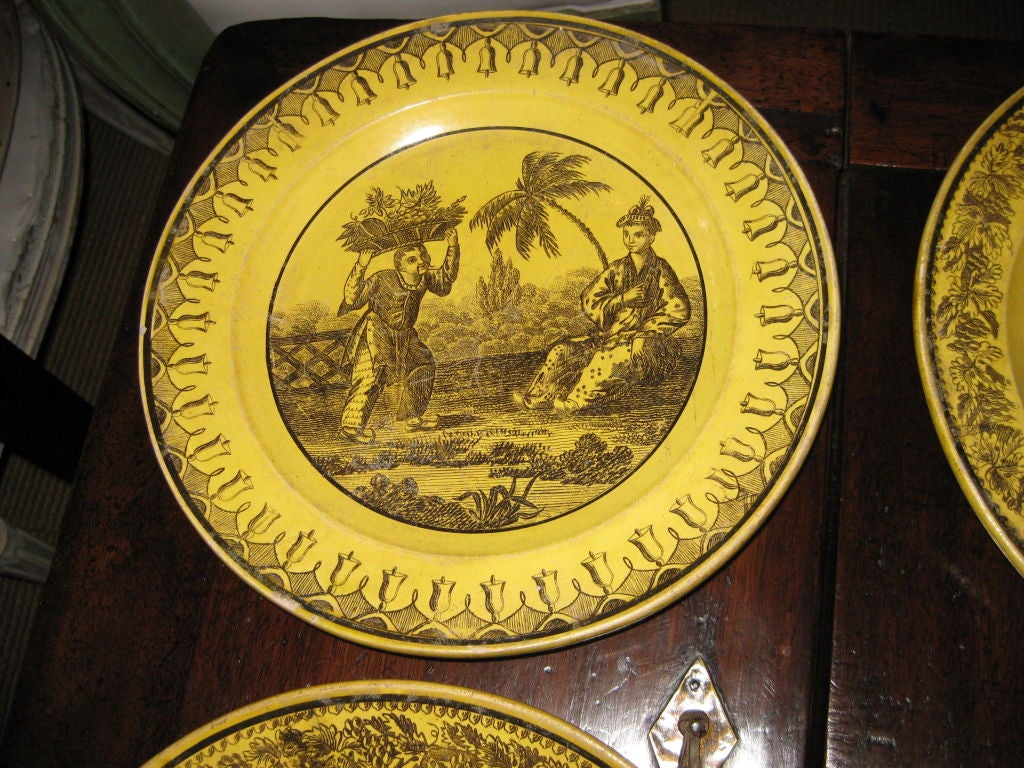 Set of Six Yellow Ware Creil Plates With Chinoiserie Decorations For Sale 2