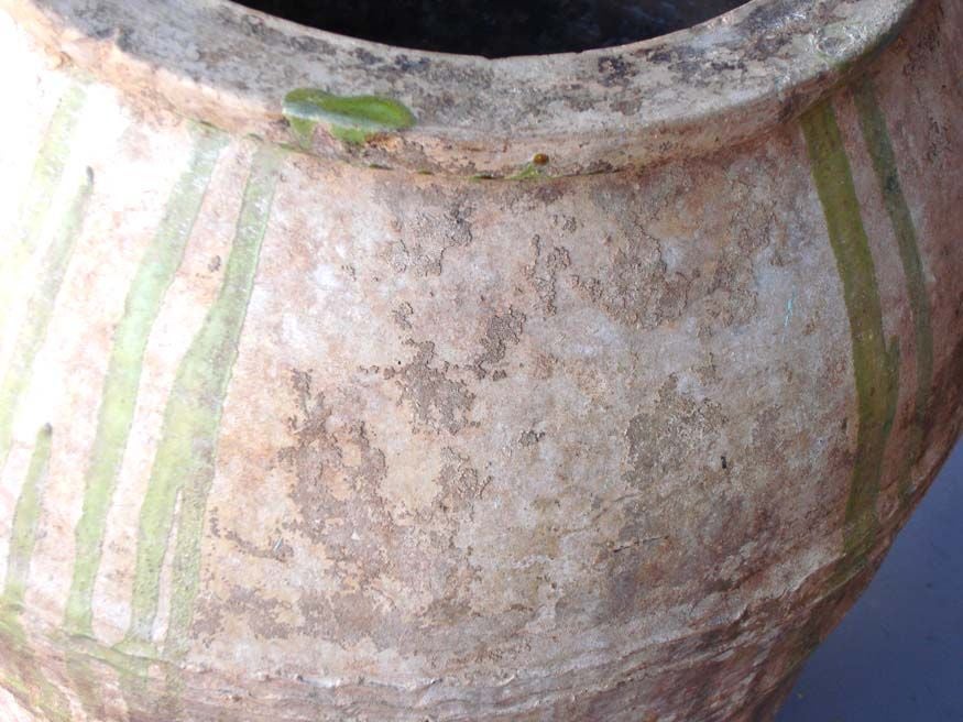 Ceramic pot used for storing honey, 1780's.
